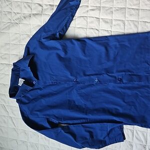Perry Ellis portfolio size 10 button up long sleeve shirt